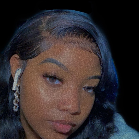 Meet your Posher, Brianna - Picture 1 of 1